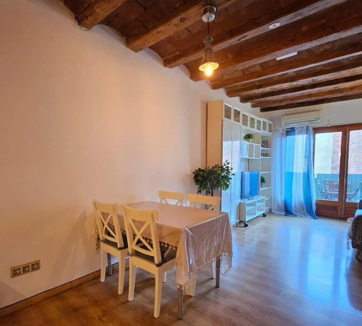 Flat With 2 Rooms And Private Terrace Min 32 Days Barcelona